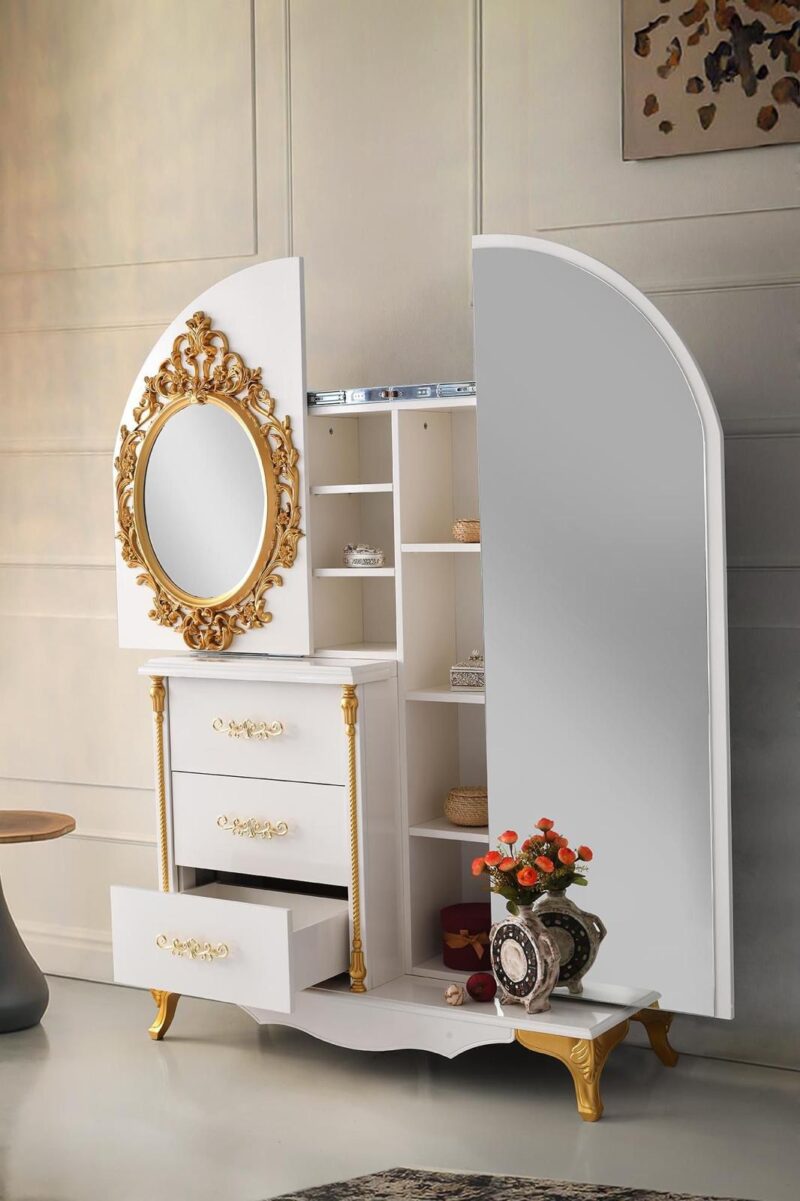 Vintage Vogue bedroom - Image 5